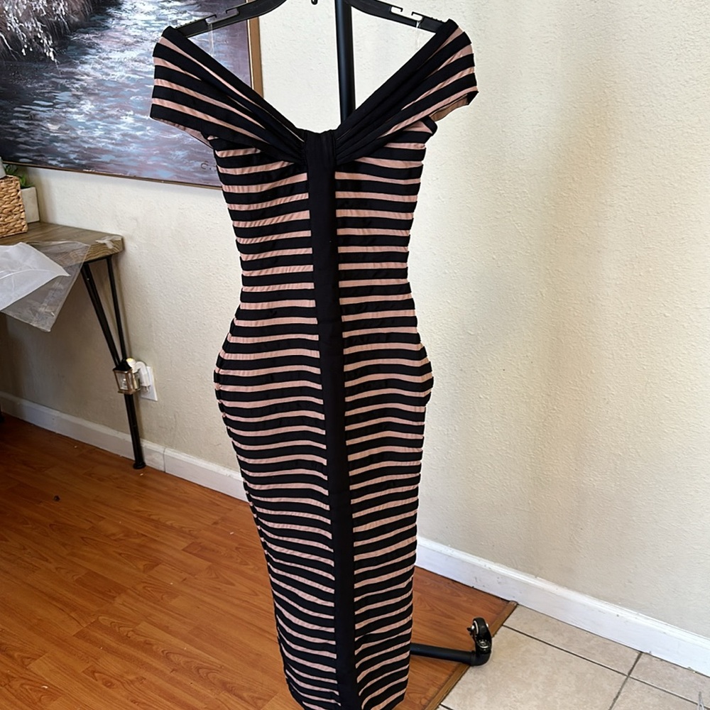 HOUSE OF CB 'Petra' Striped Bandage Midi Dress black NWOT size XS - Picture 3 of 15